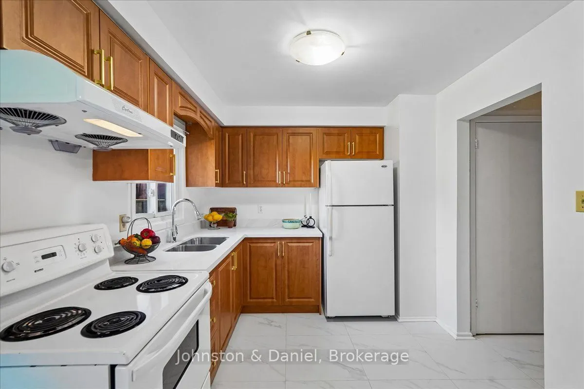 22 Fieldview Crescent