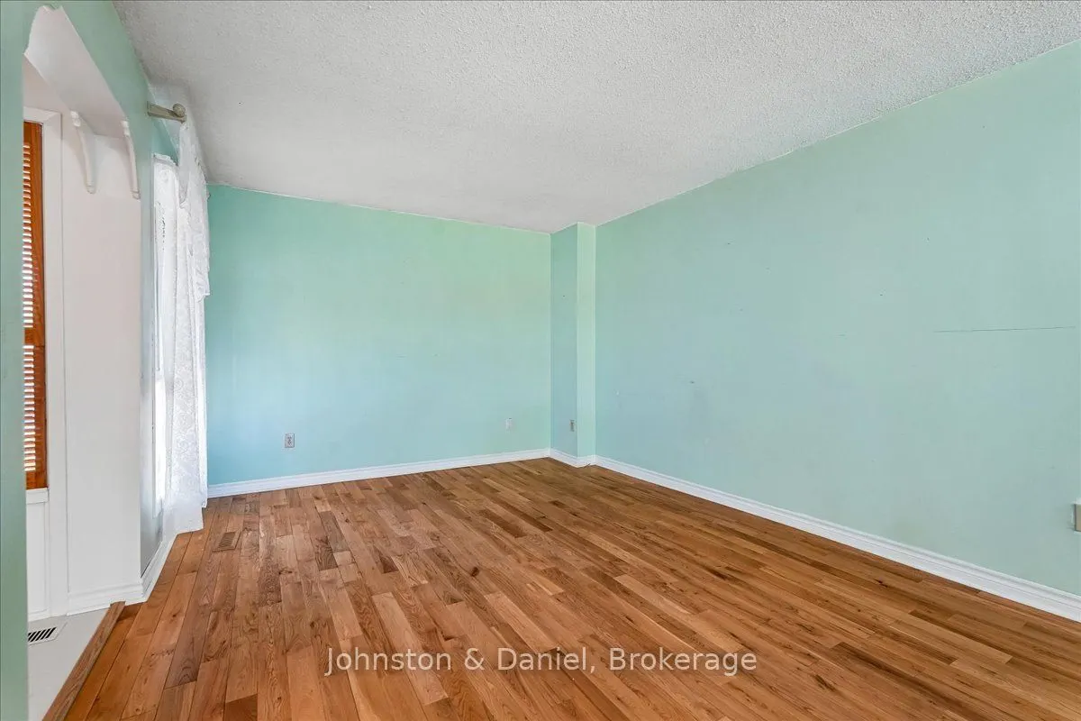 22 Fieldview Crescent