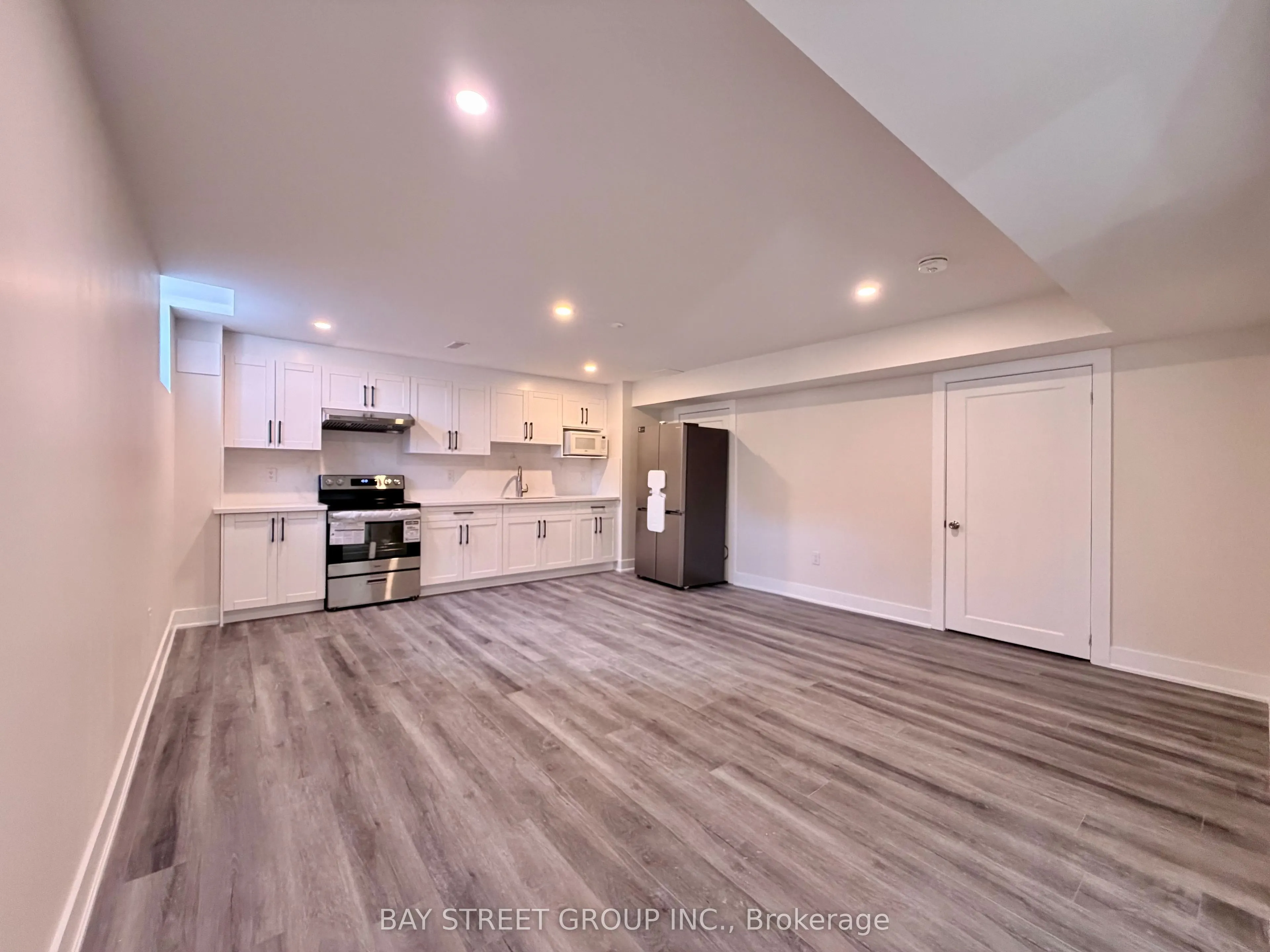 1 Kenneth Ross Bend #Lower