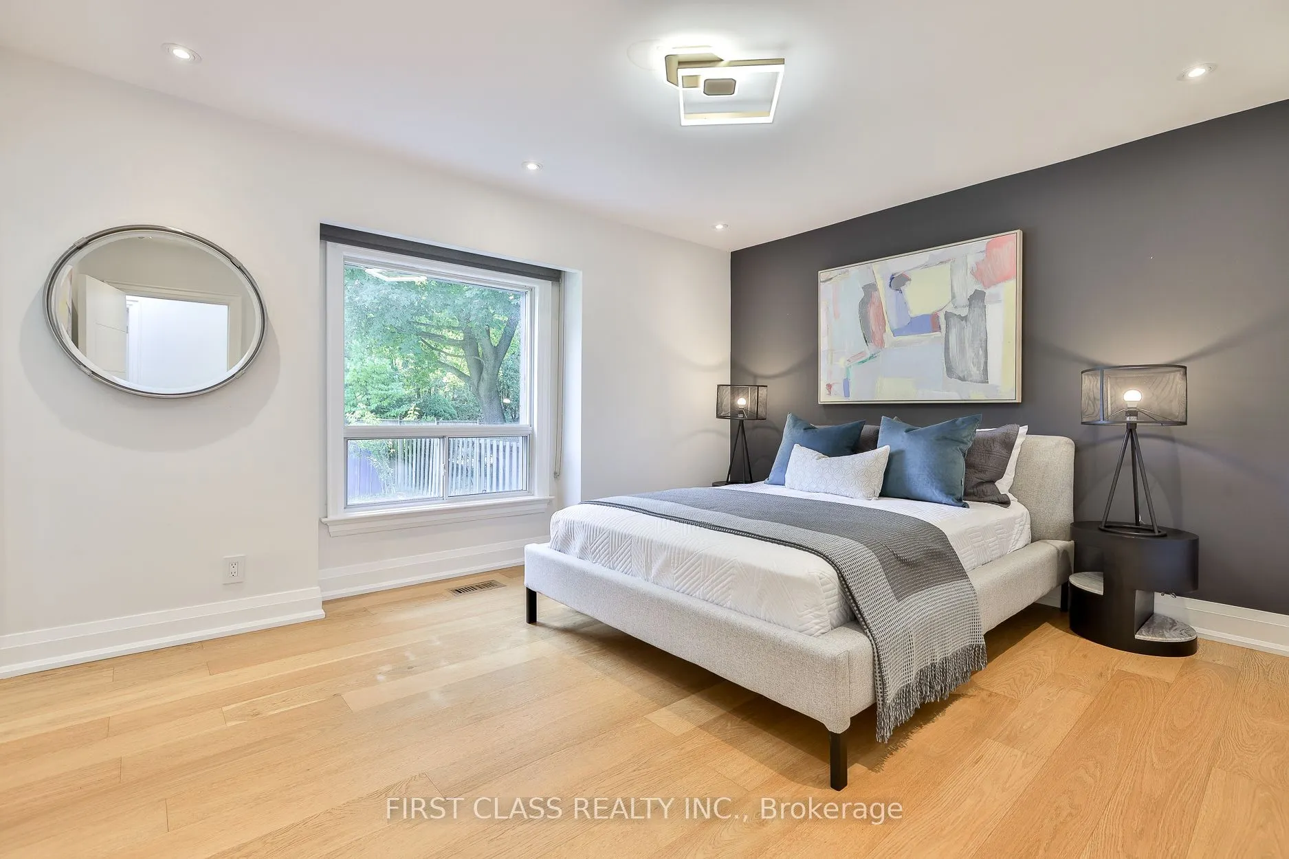 27 Delair Crescent