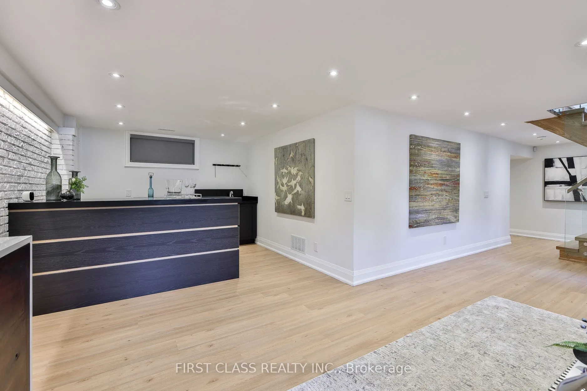 27 Delair Crescent