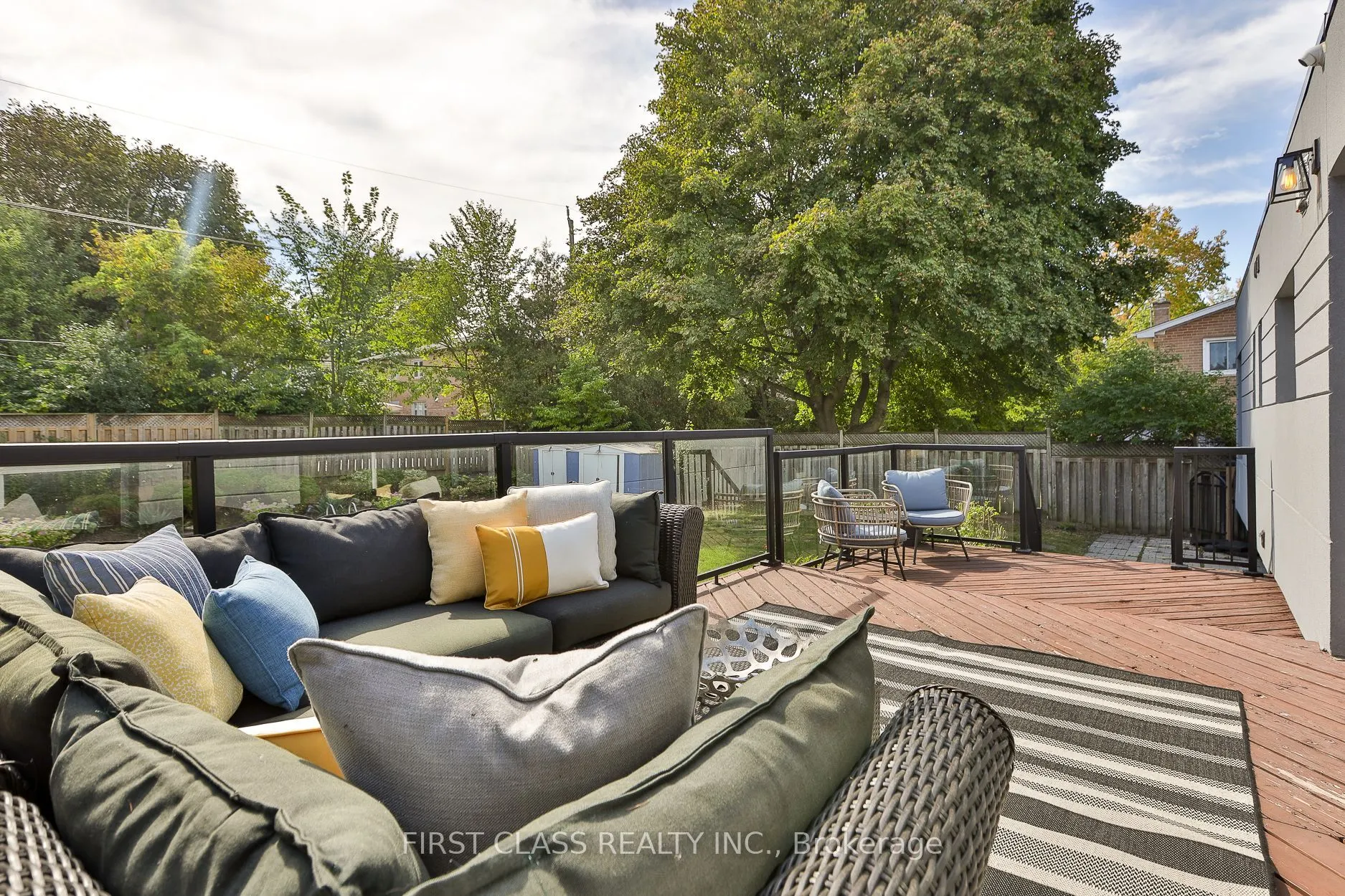 27 Delair Crescent
