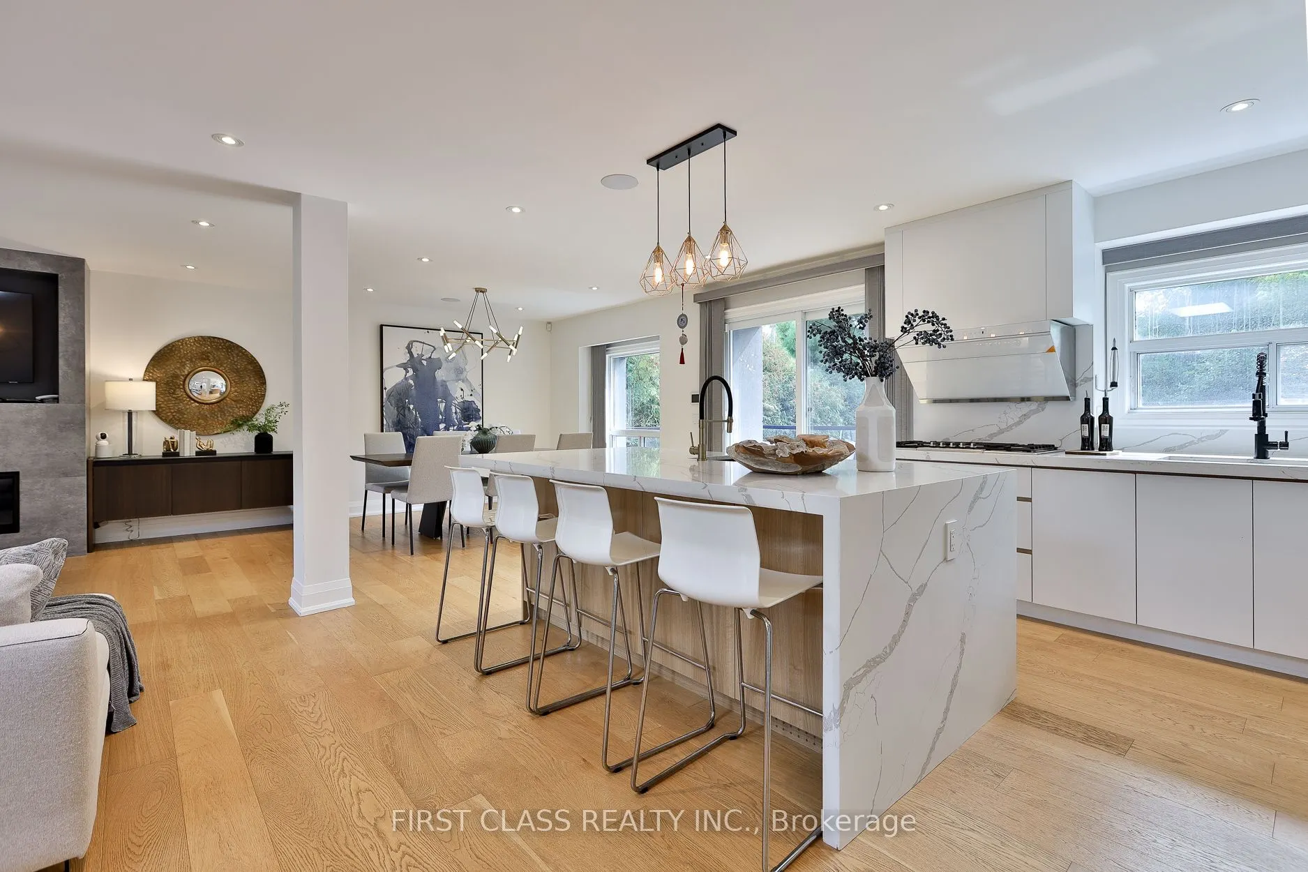 27 Delair Crescent