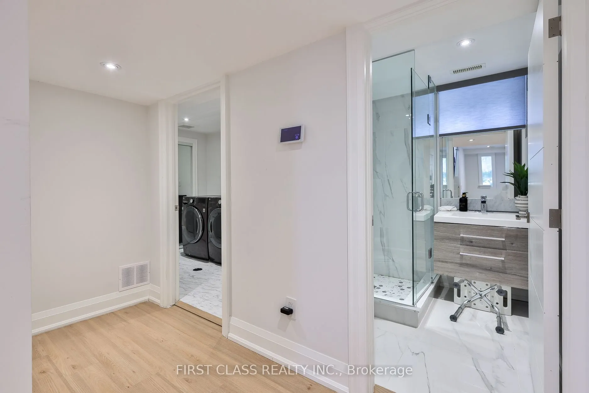 27 Delair Crescent
