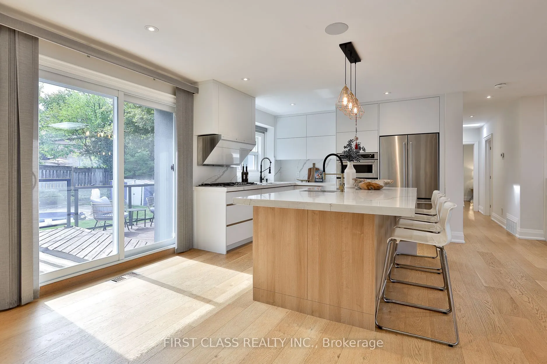 27 Delair Crescent