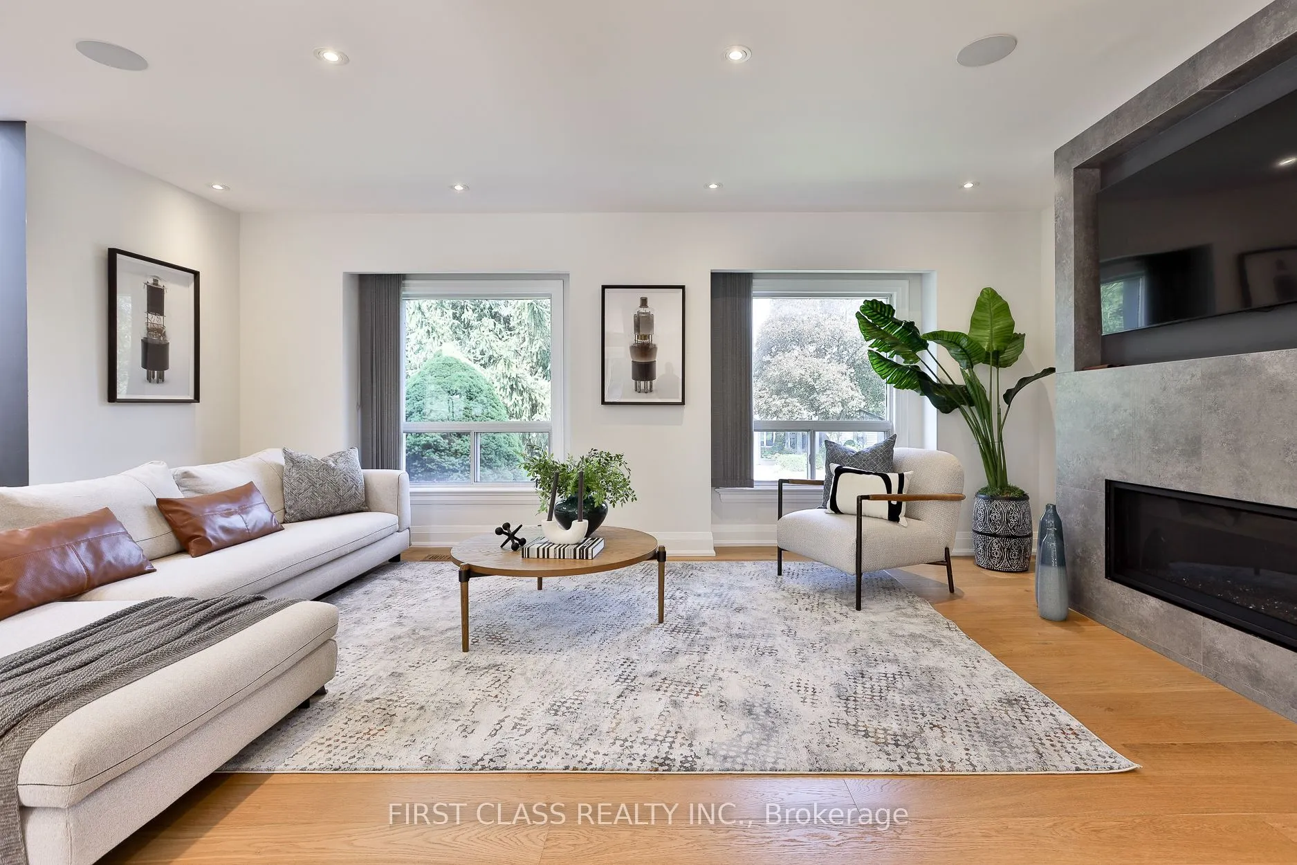 27 Delair Crescent