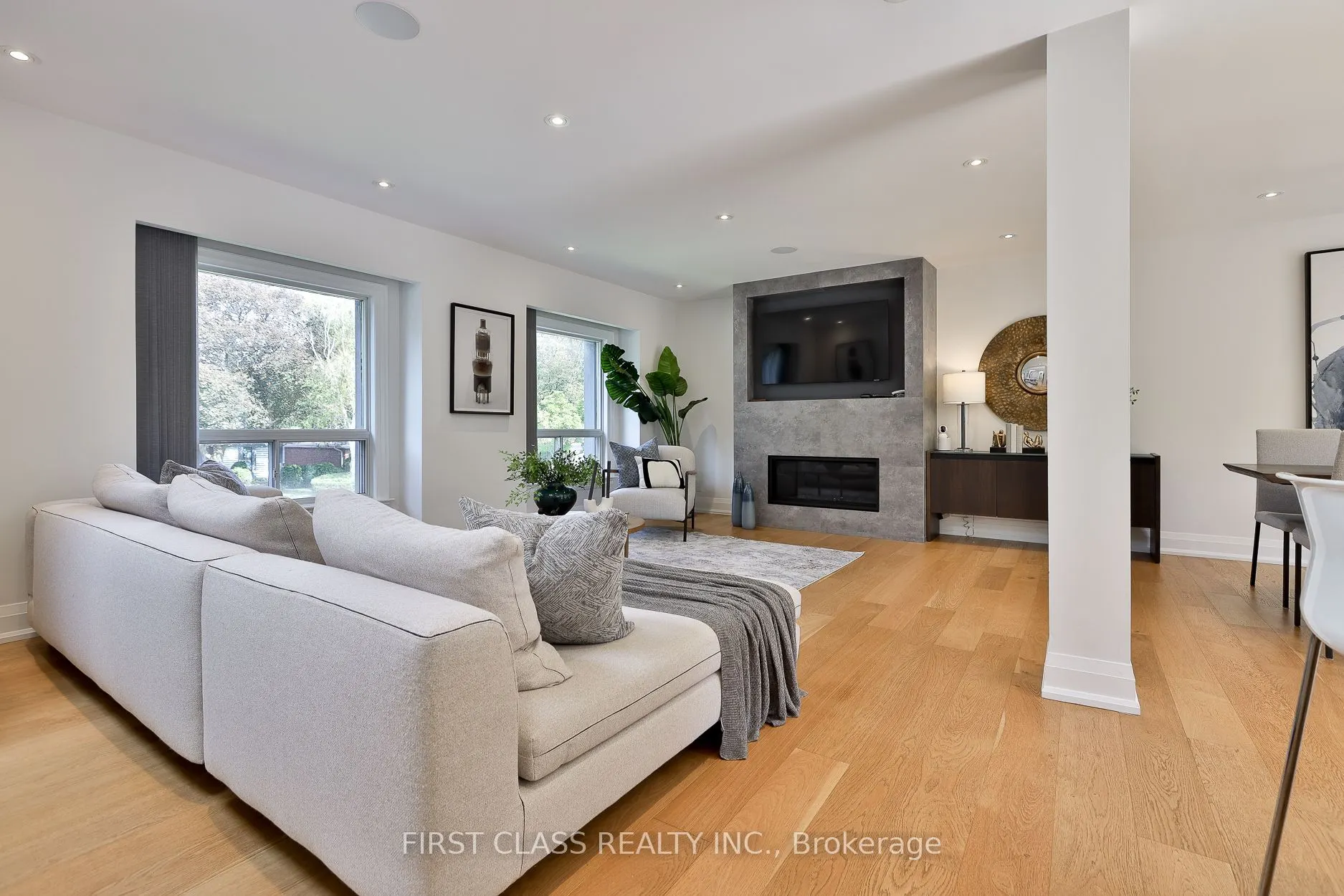 27 Delair Crescent