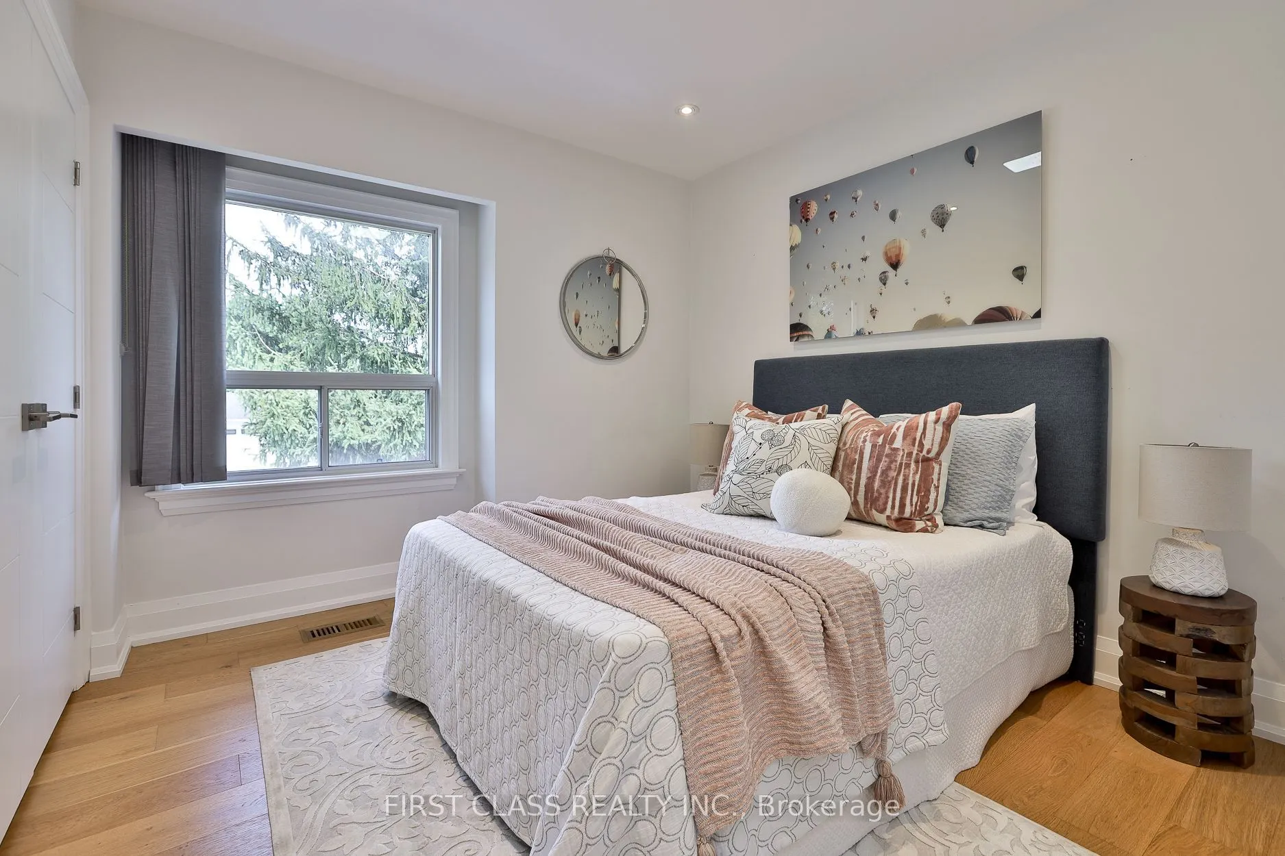 27 Delair Crescent