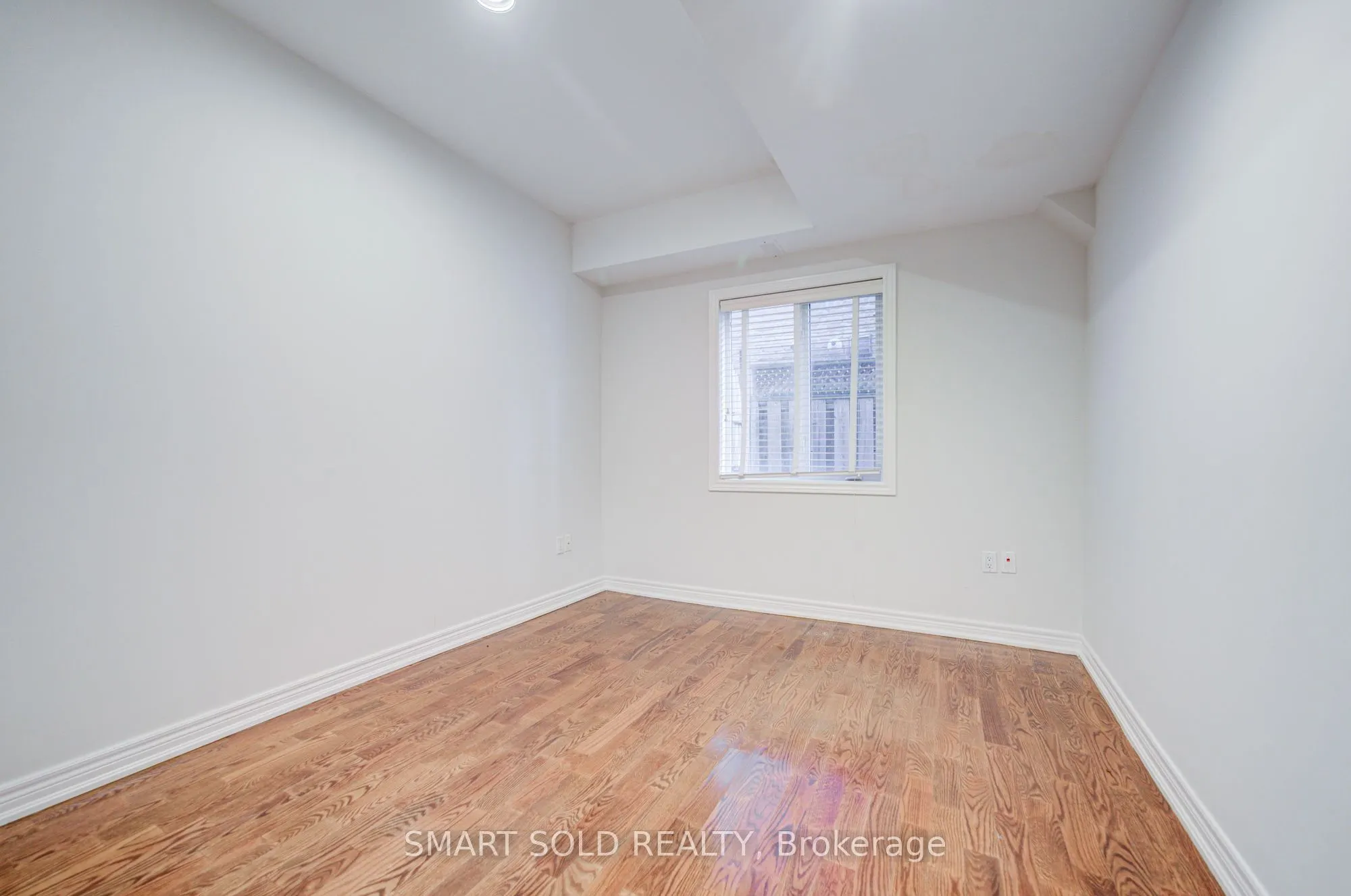 25 Oak Avenue