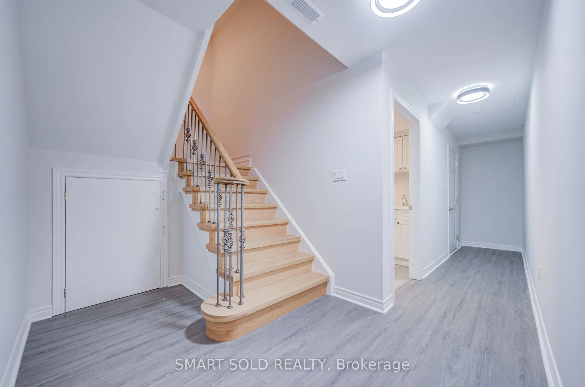 25 Oak Avenue