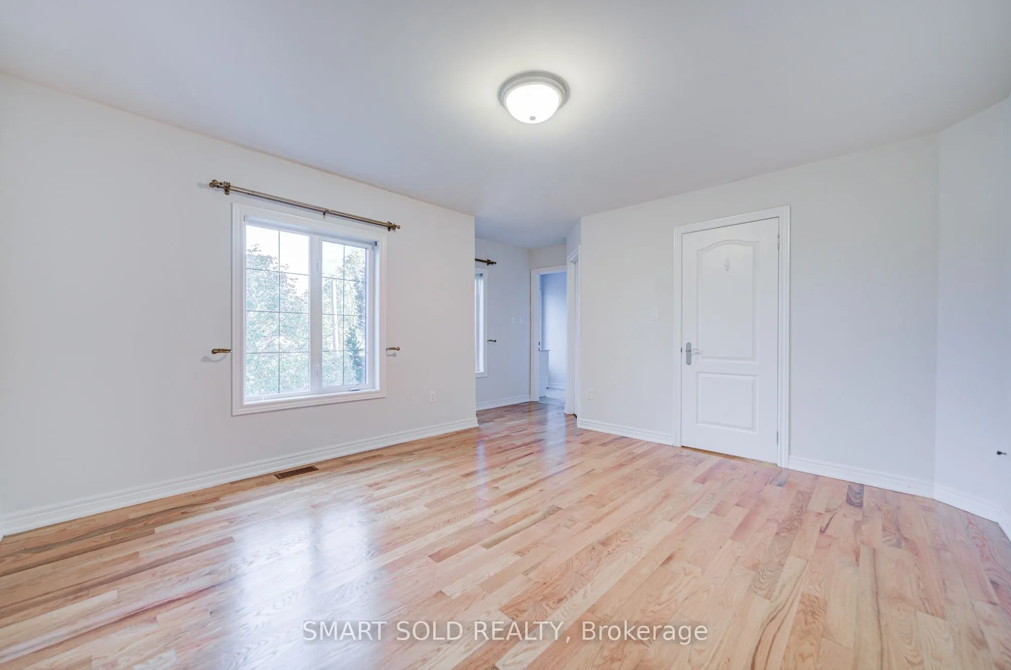 25 Oak Avenue