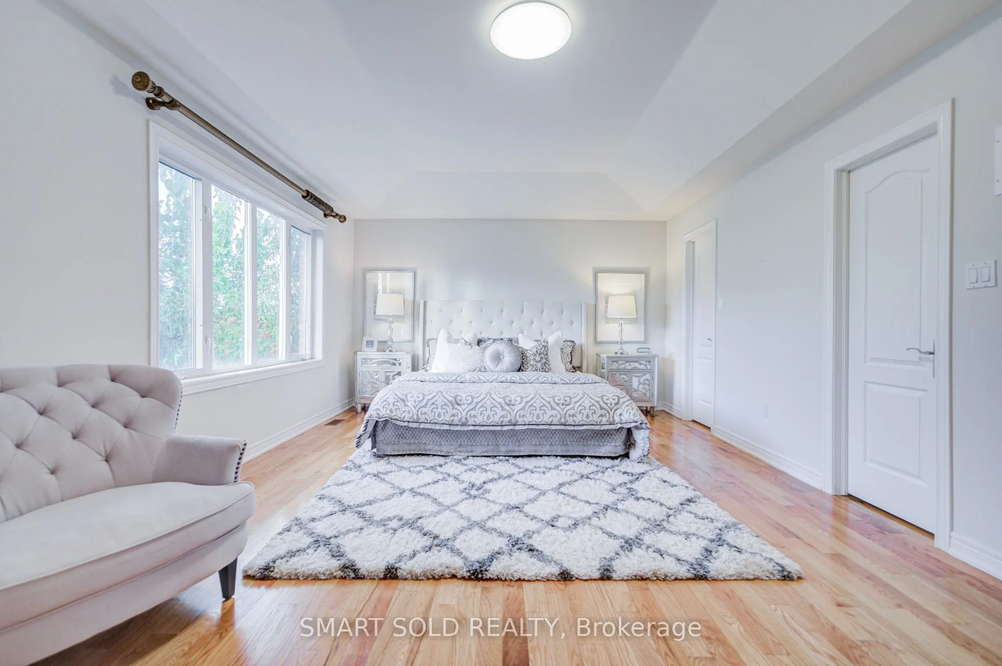 25 Oak Avenue