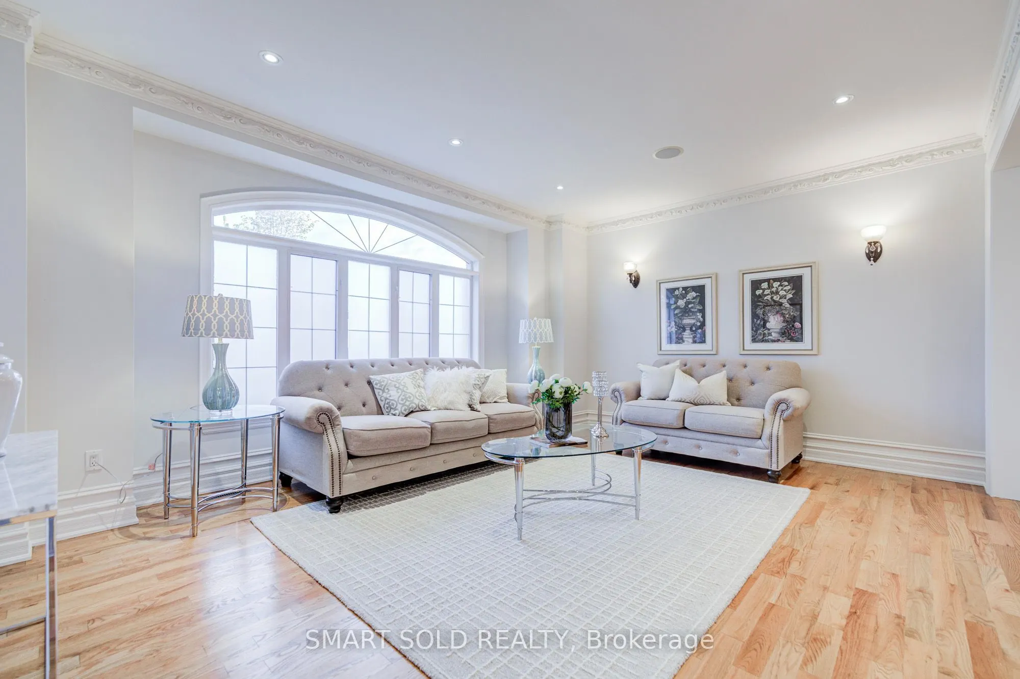 25 Oak Avenue
