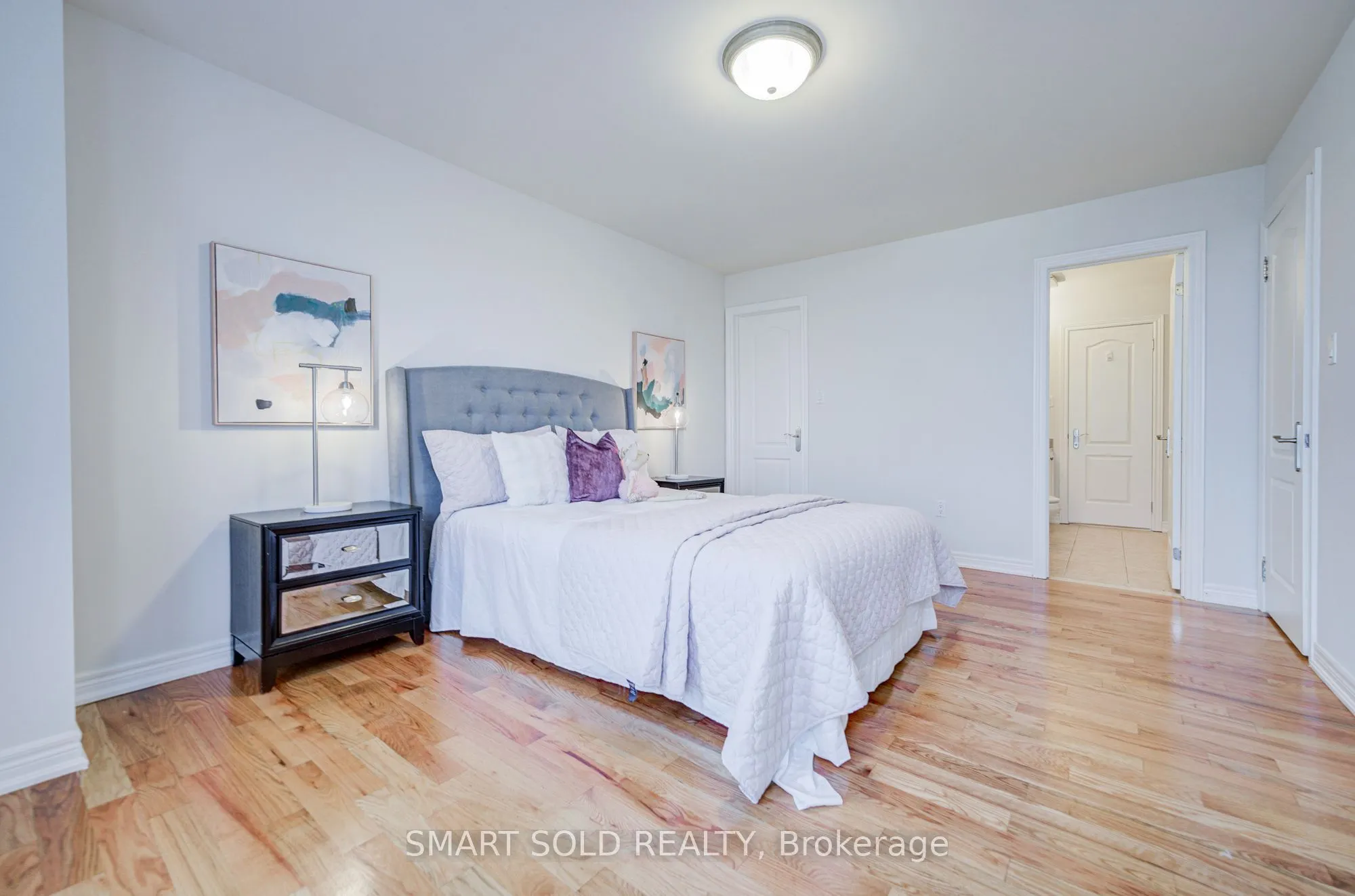 25 Oak Avenue