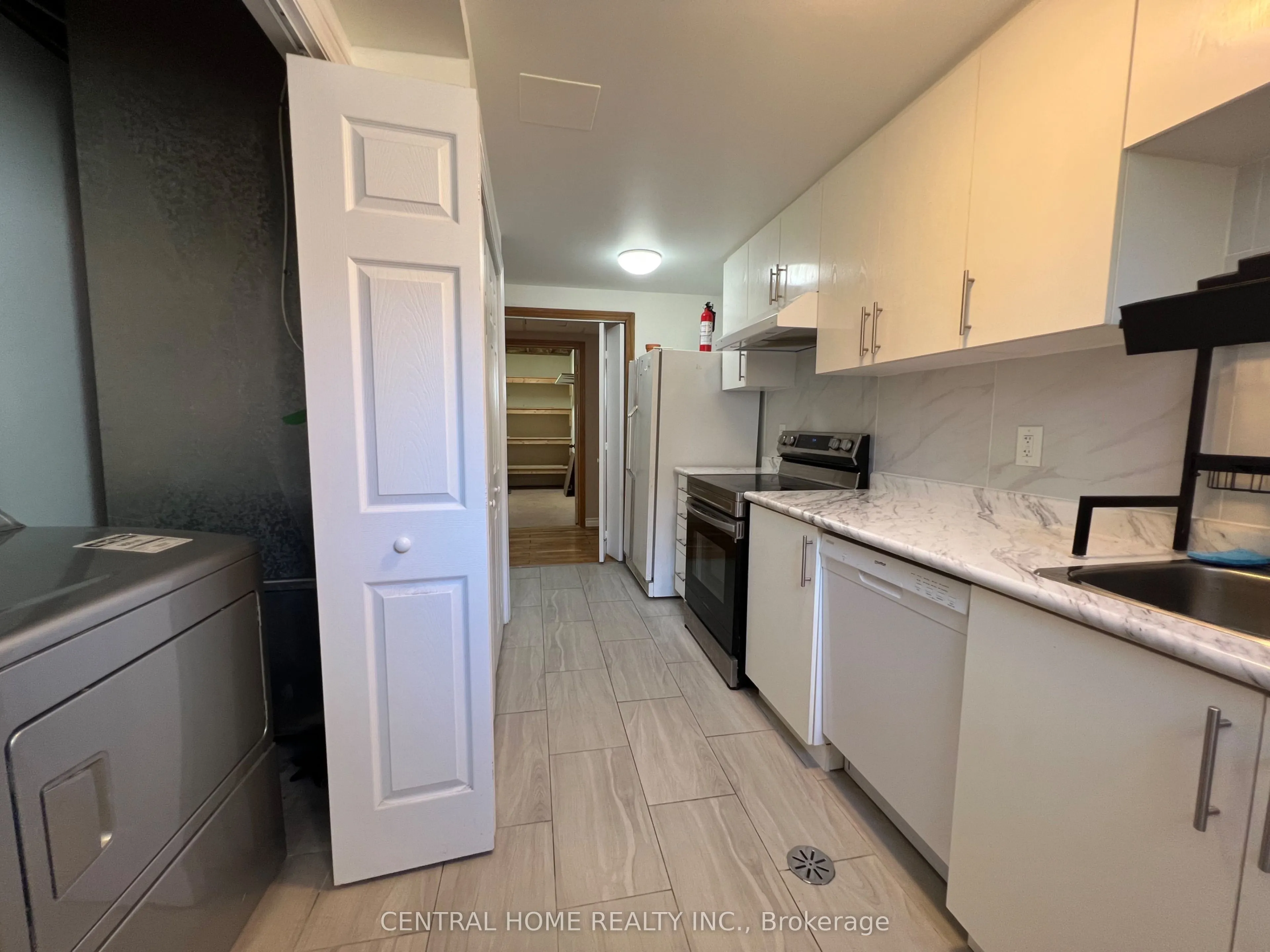 299 Lakeview Boulevard #Lower