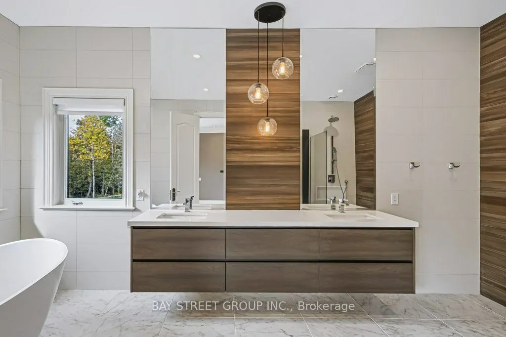 5 River Stone Court