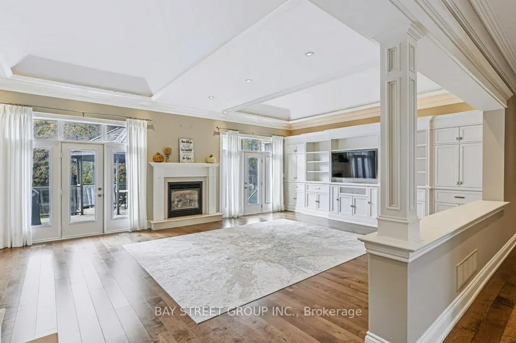 5 River Stone Court