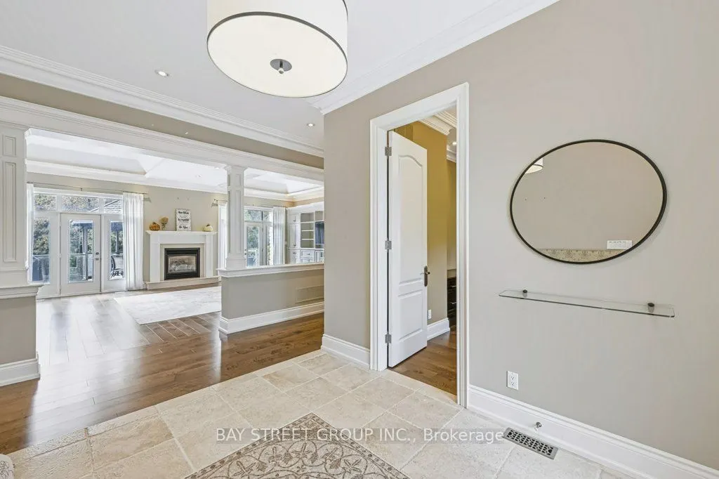 5 River Stone Court
