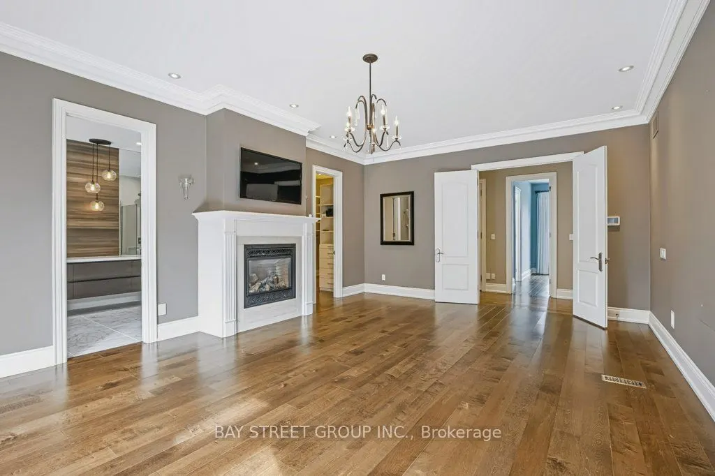 5 River Stone Court