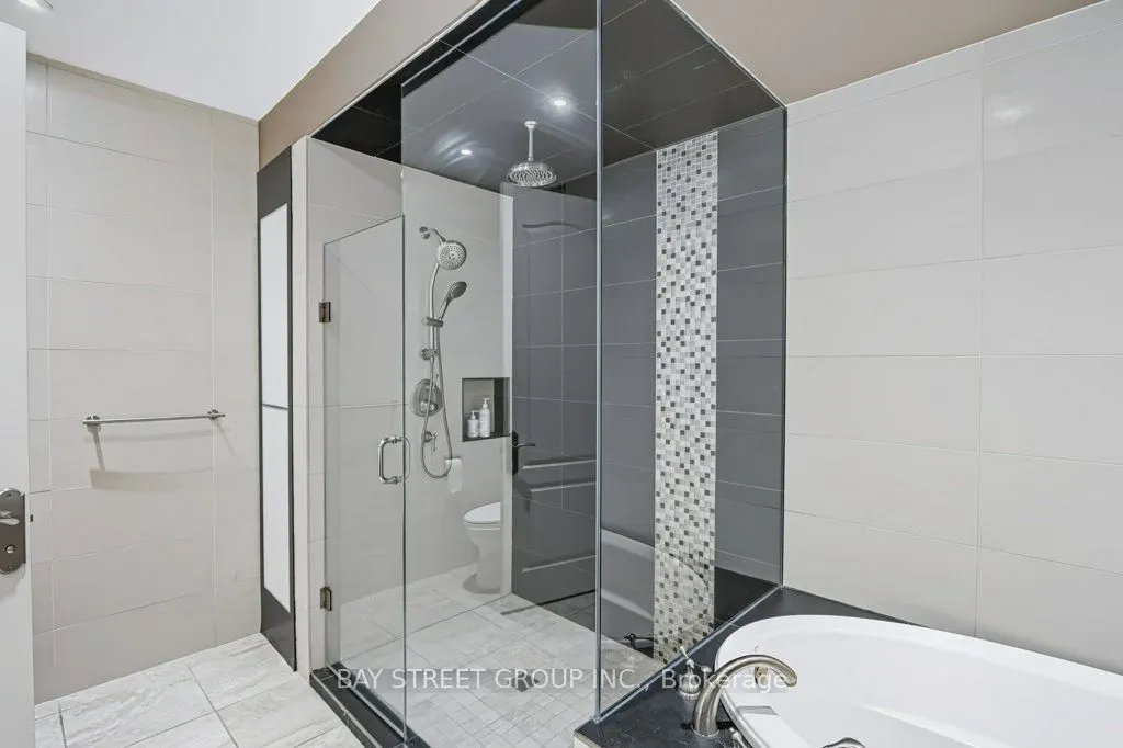 5 River Stone Court