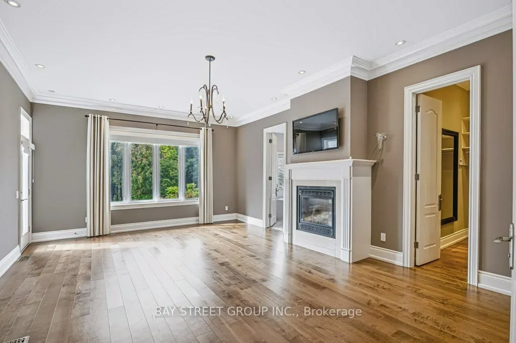 5 River Stone Court