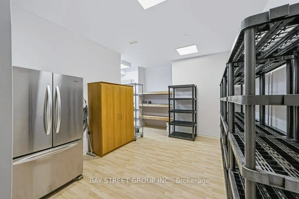 5 River Stone Court