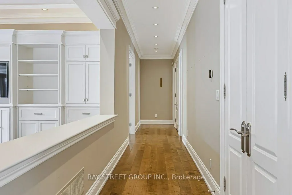 5 River Stone Court