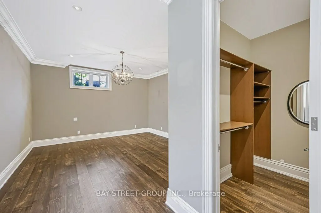 5 River Stone Court