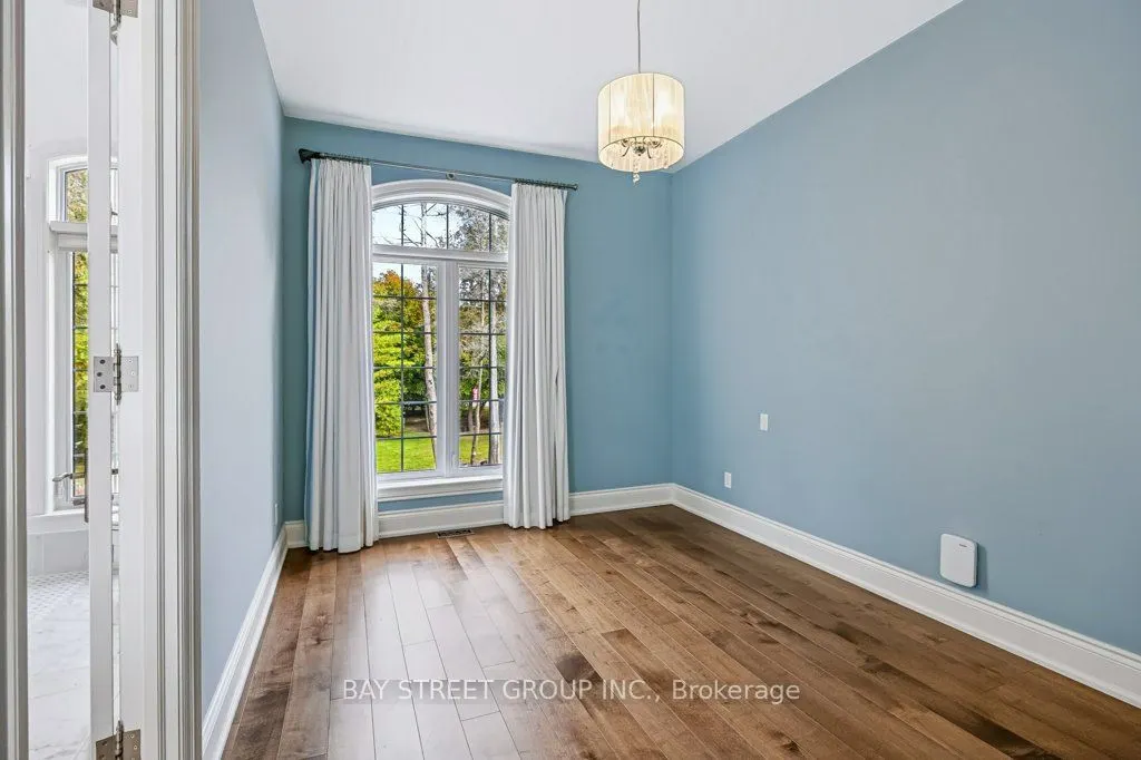 5 River Stone Court