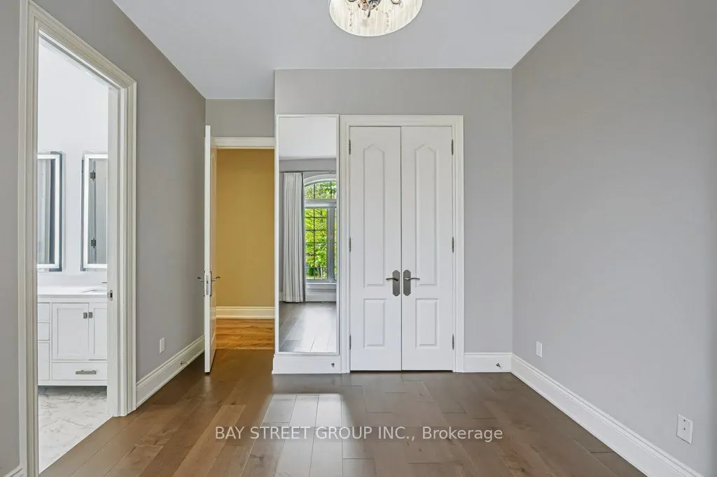 5 River Stone Court