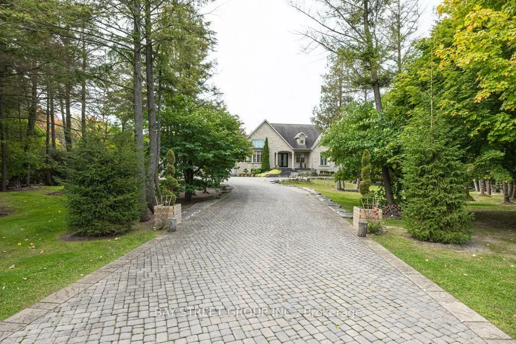 5 River Stone Court