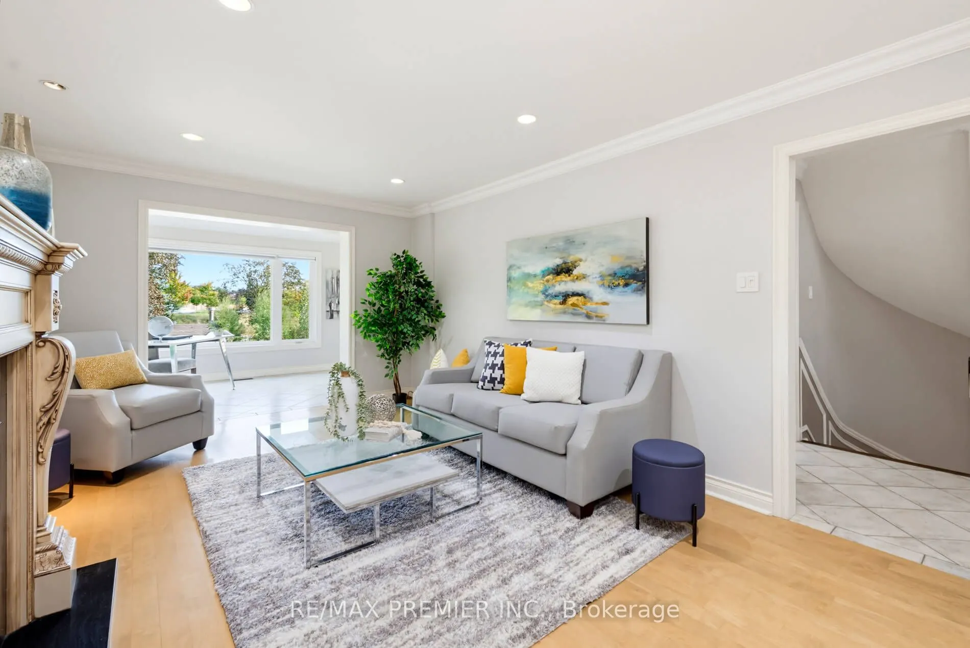 35 Yellow Pine Crescent