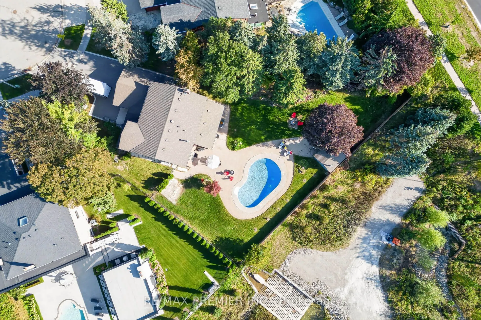35 Yellow Pine Crescent