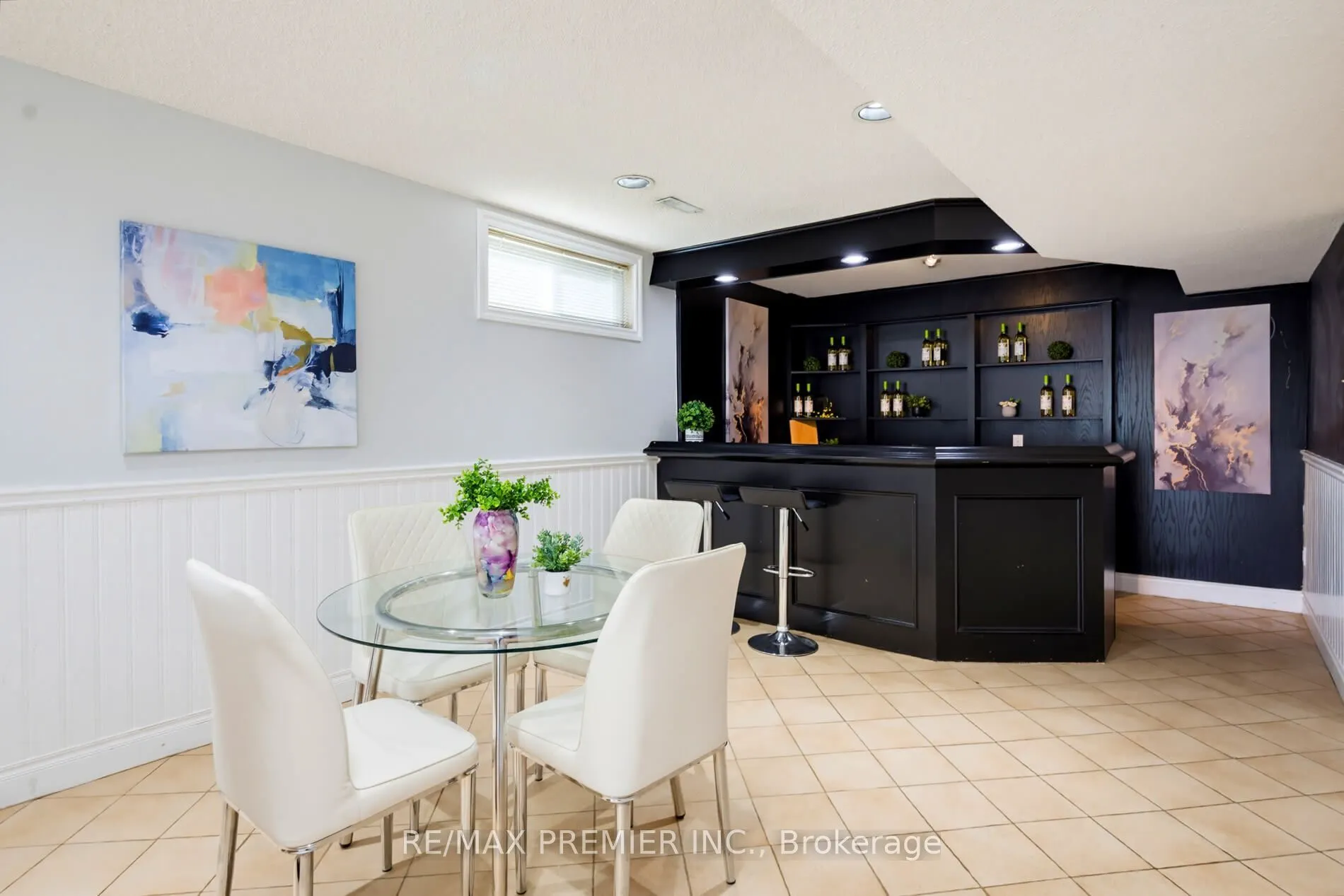 35 Yellow Pine Crescent