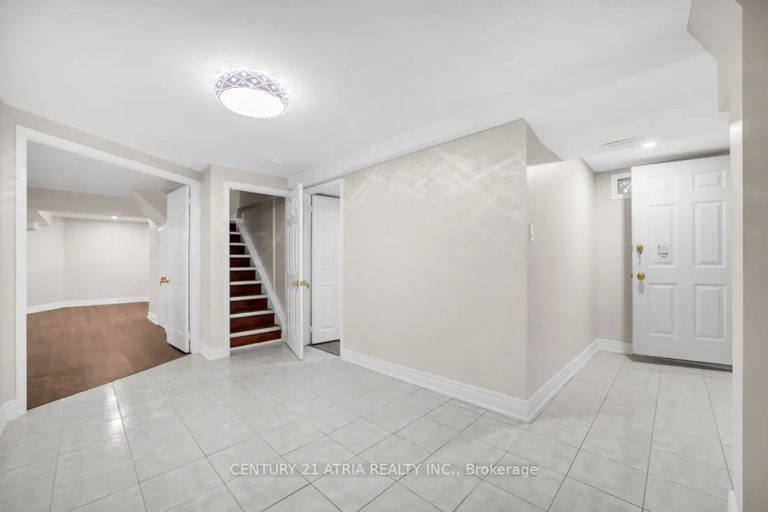 38 Pickett Crescent #Basement