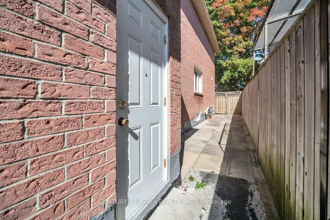 38 Pickett Crescent #Basement