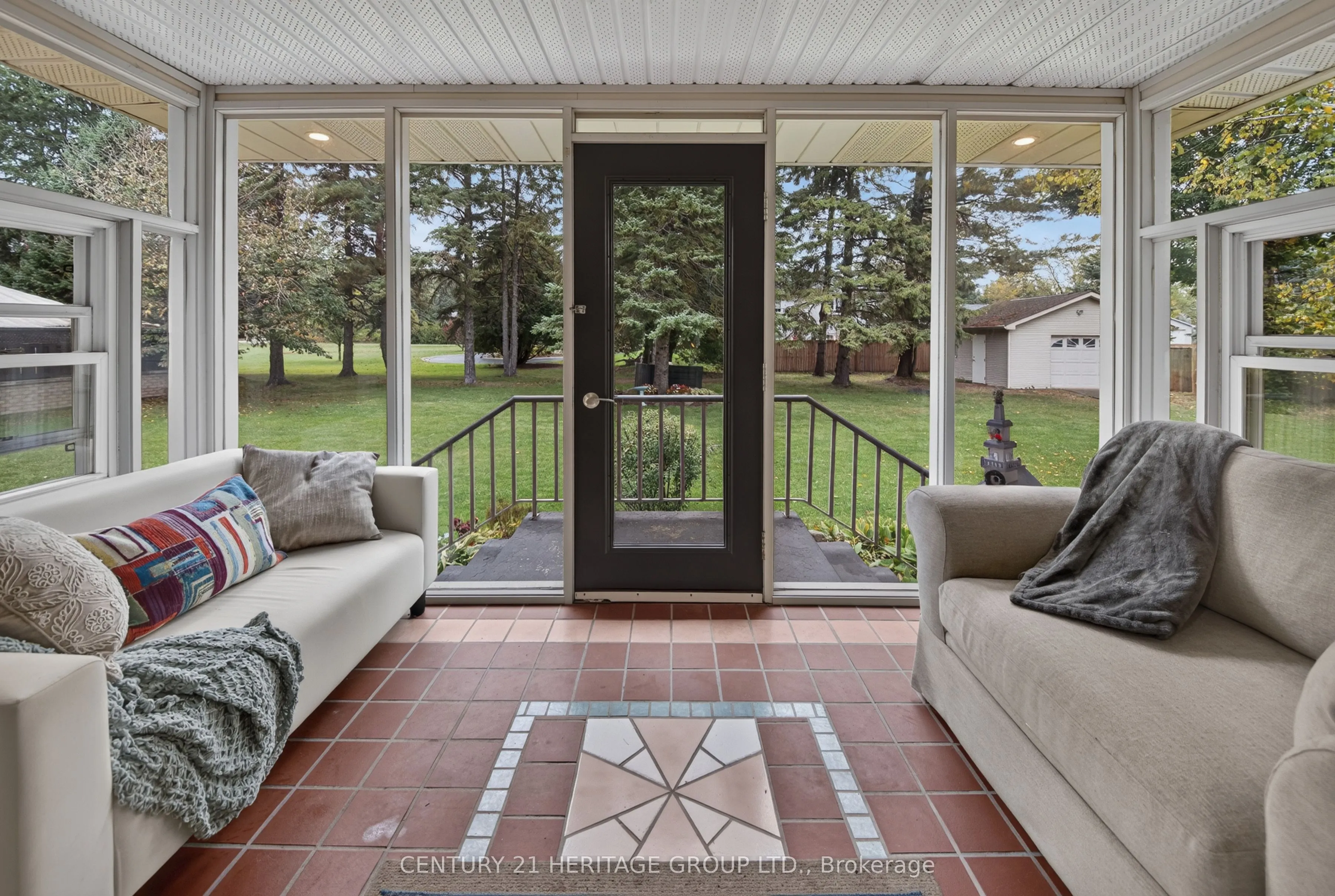 1 Arthur Evans Crescent