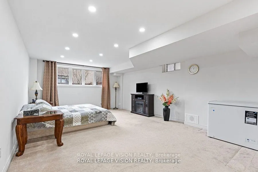 41 Treetops Boulevard