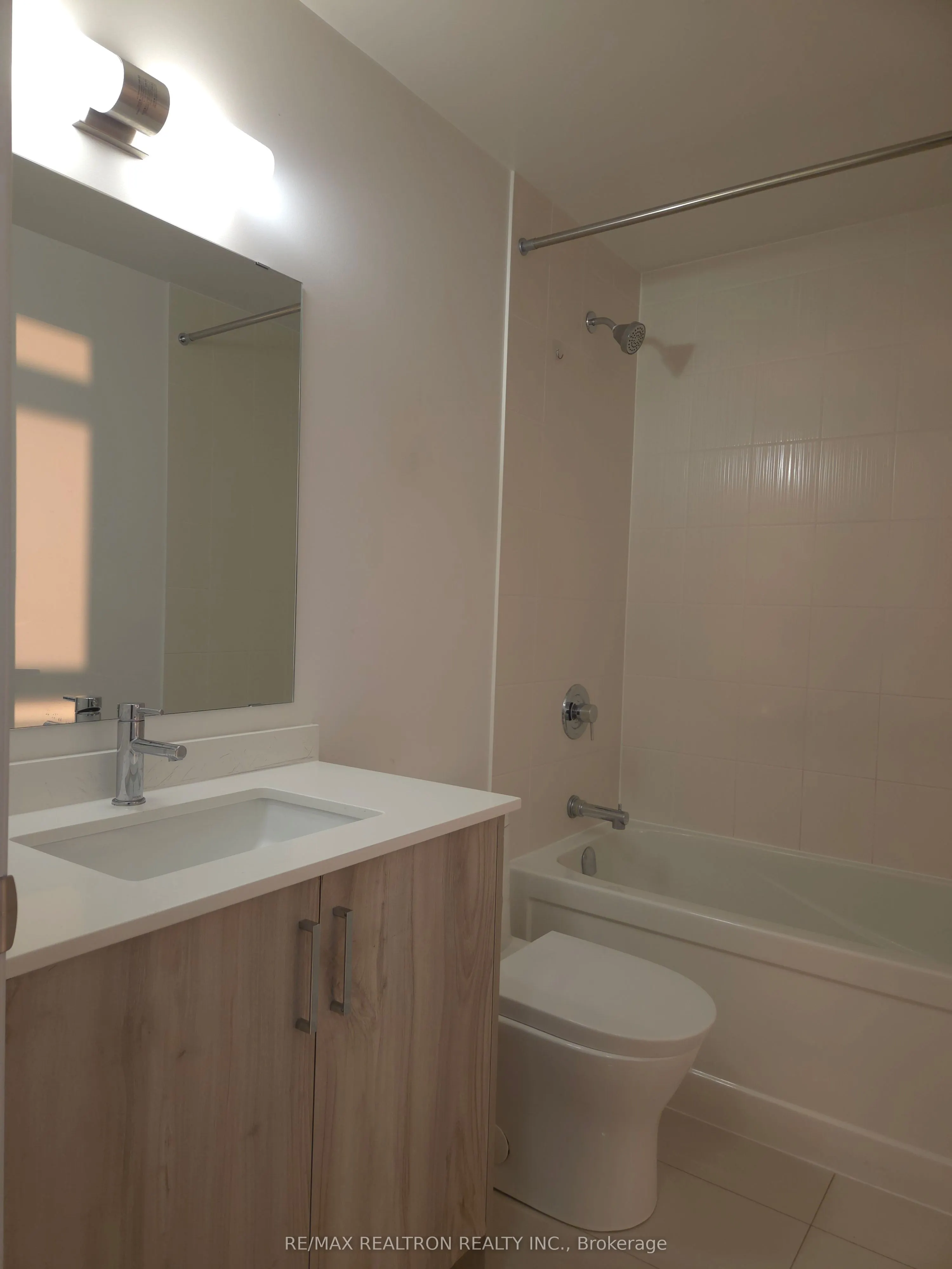 10 Gatineau Drive #709