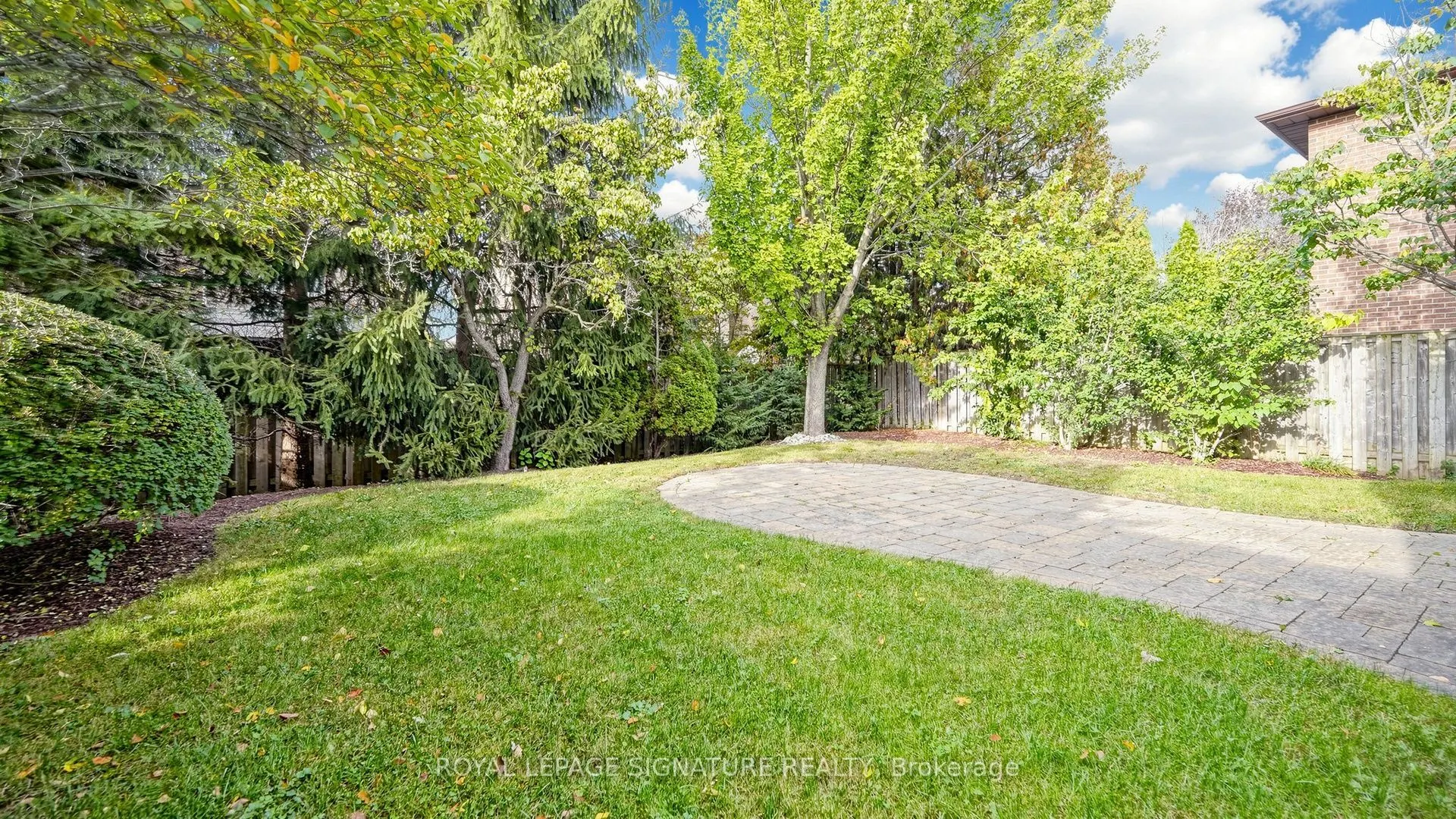 62 Emeline Crescent