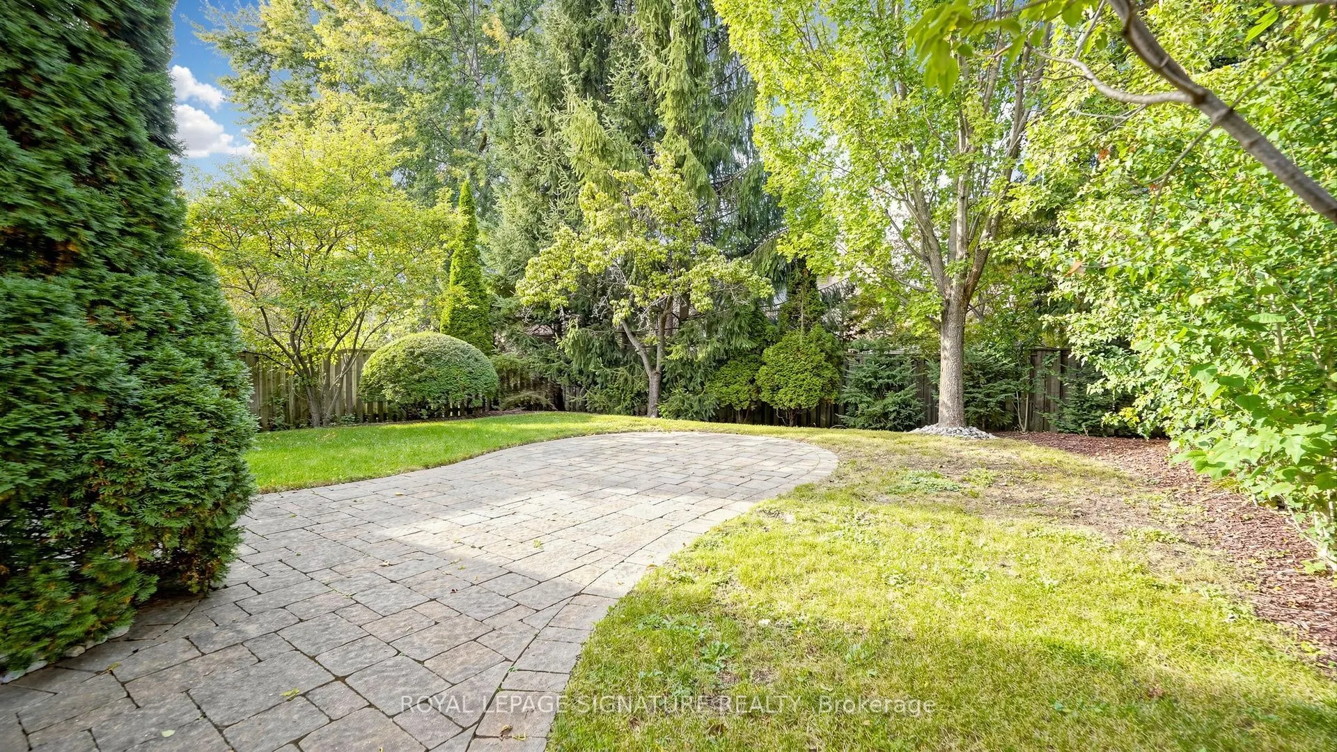 62 Emeline Crescent