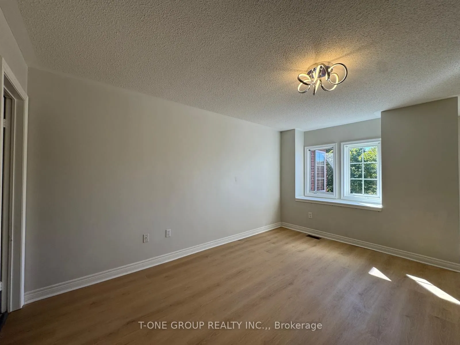138 Denise Circle