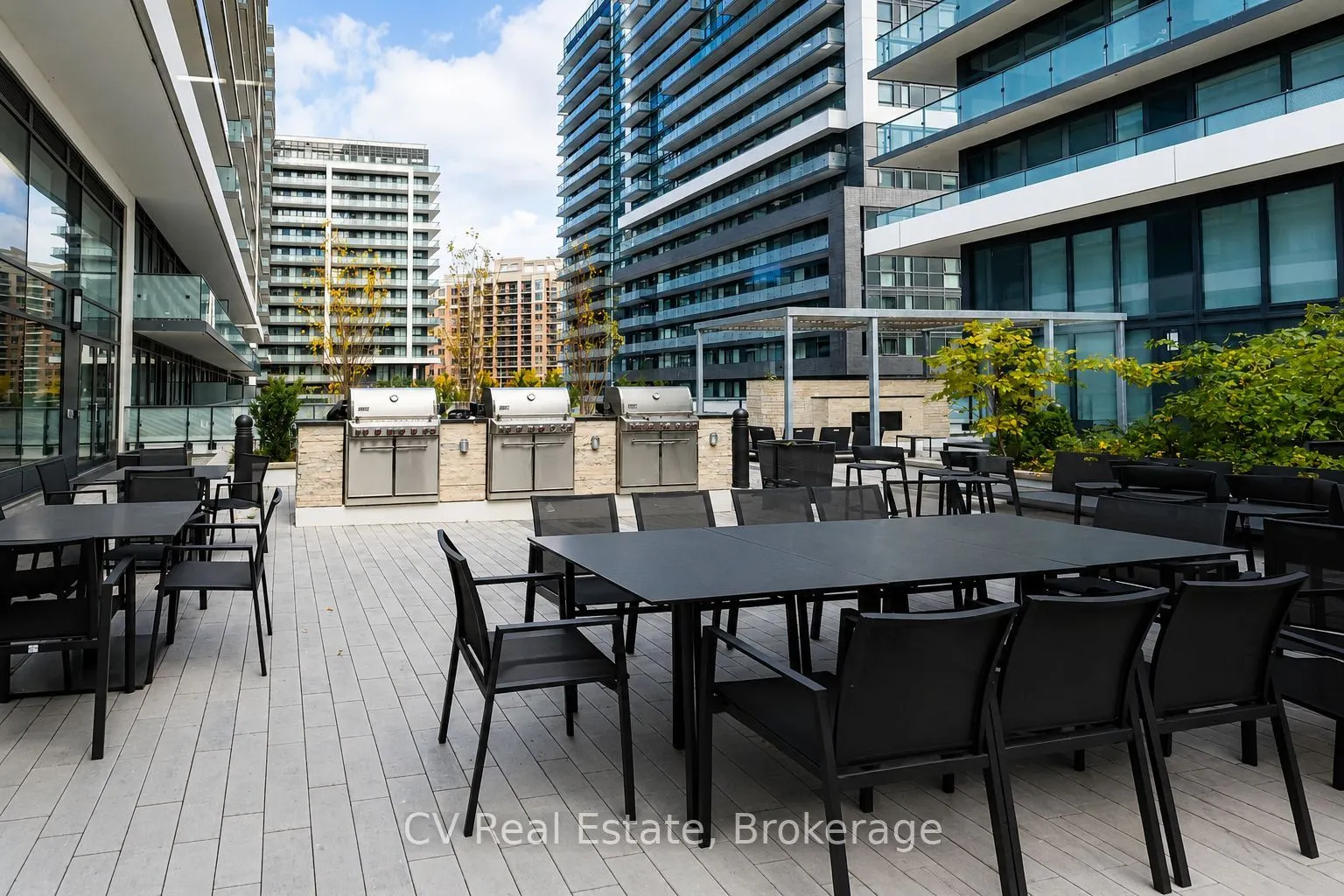 95 Oneida Crescent #1109