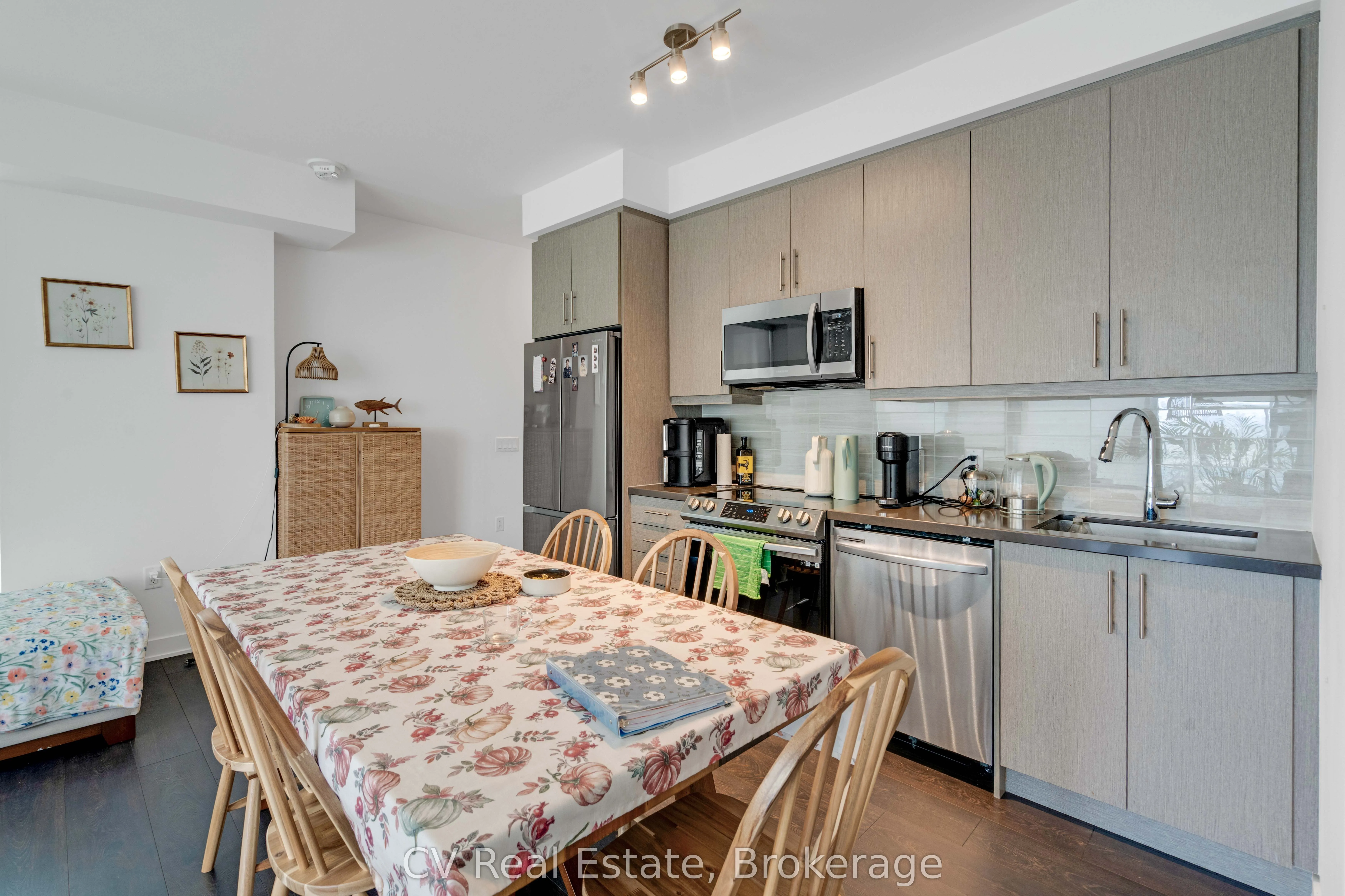 95 Oneida Crescent #1109