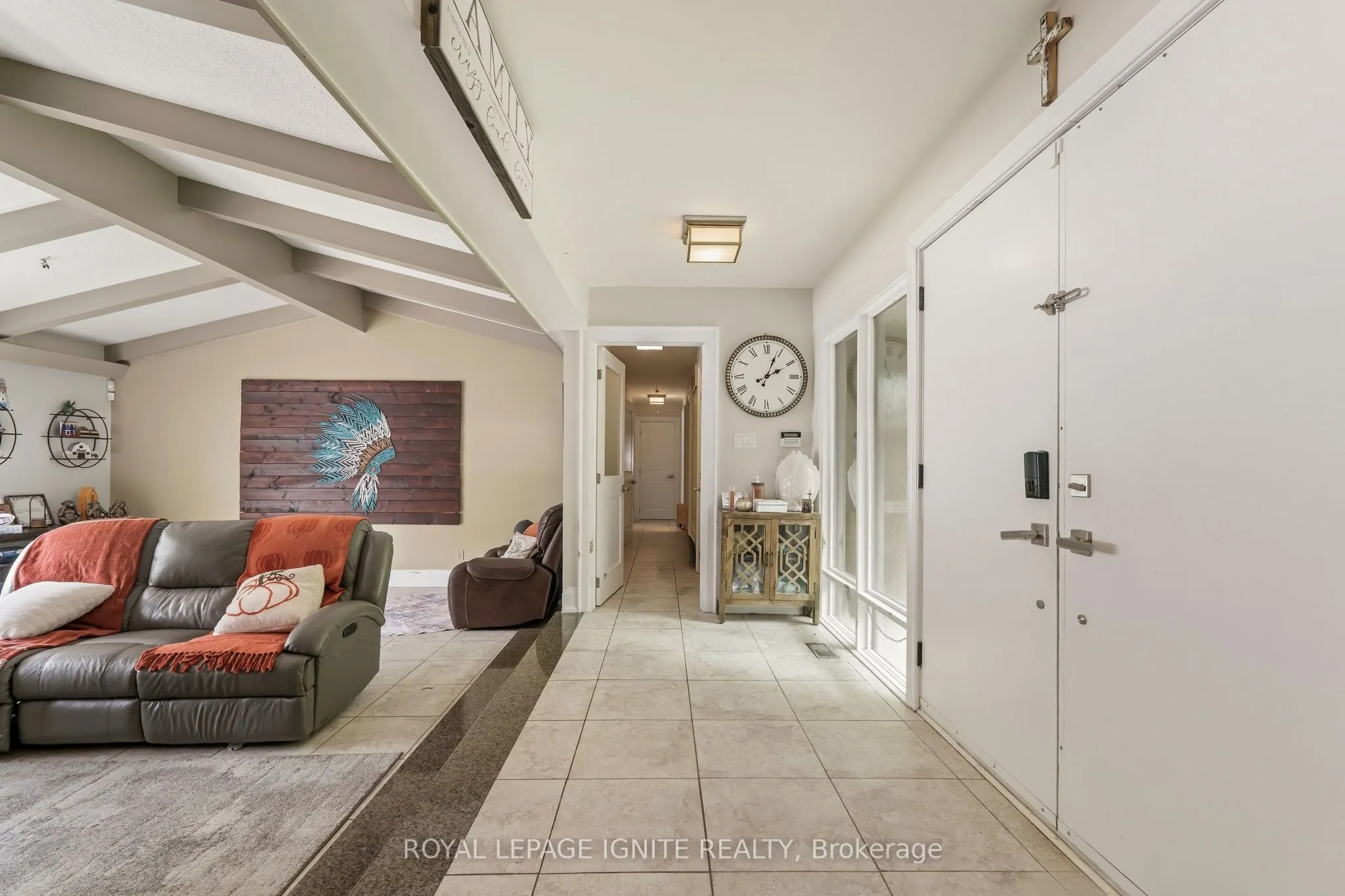 8 Ridgevale Drive