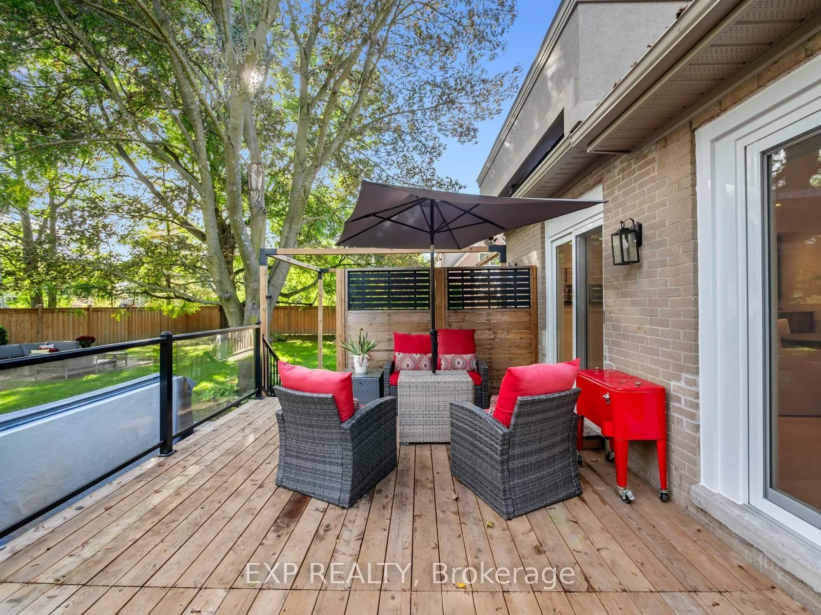 25 Morton Avenue