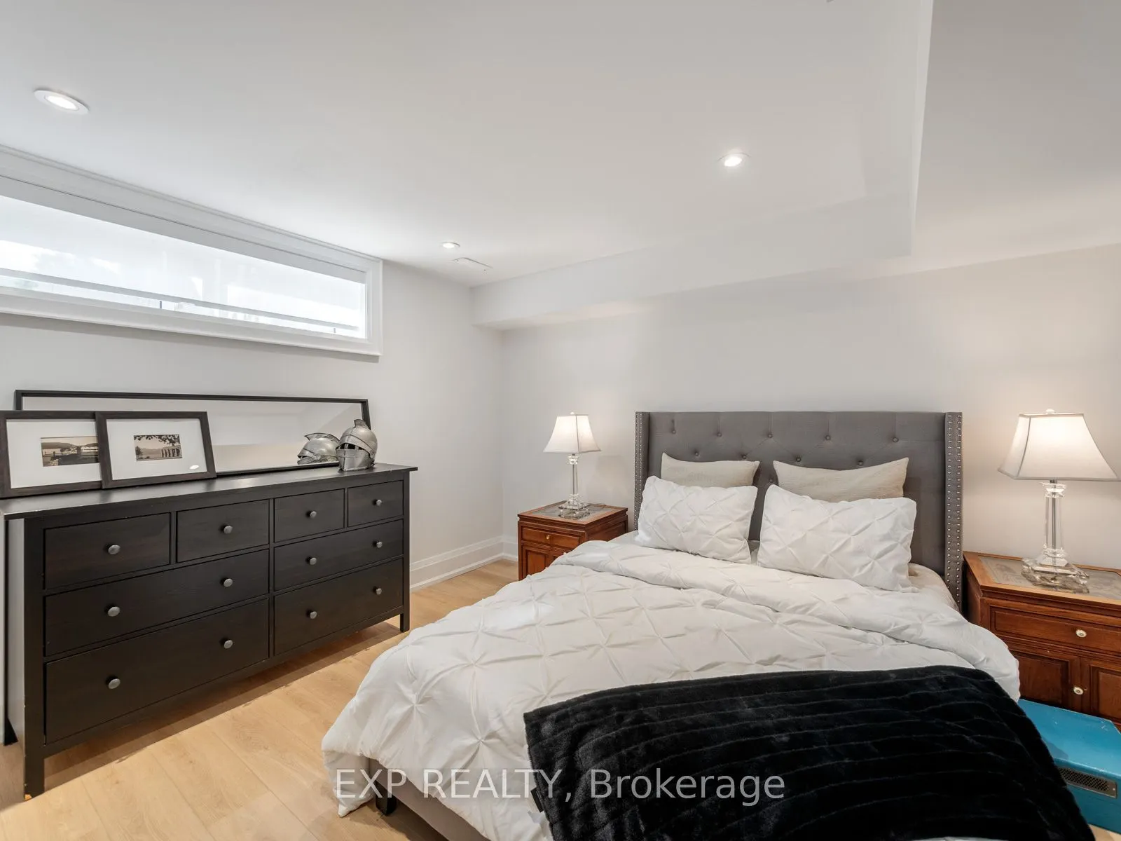 25 Morton Avenue