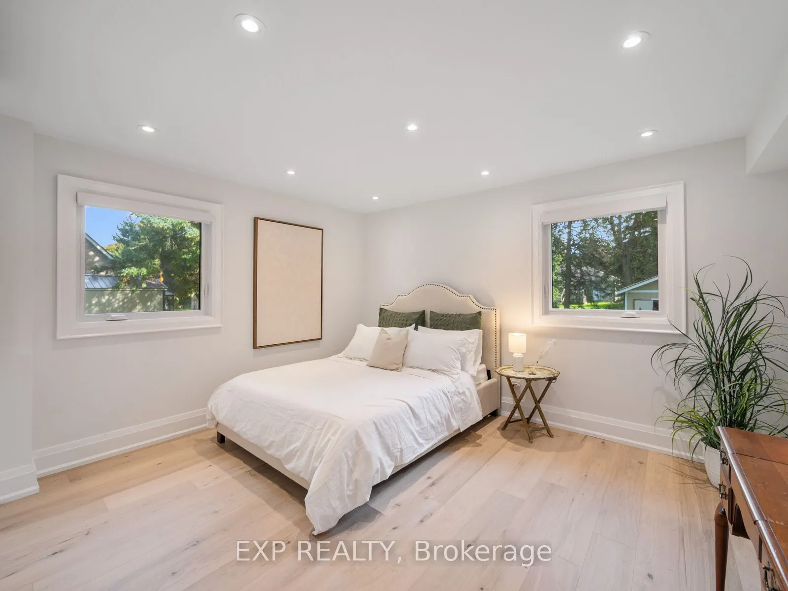 25 Morton Avenue