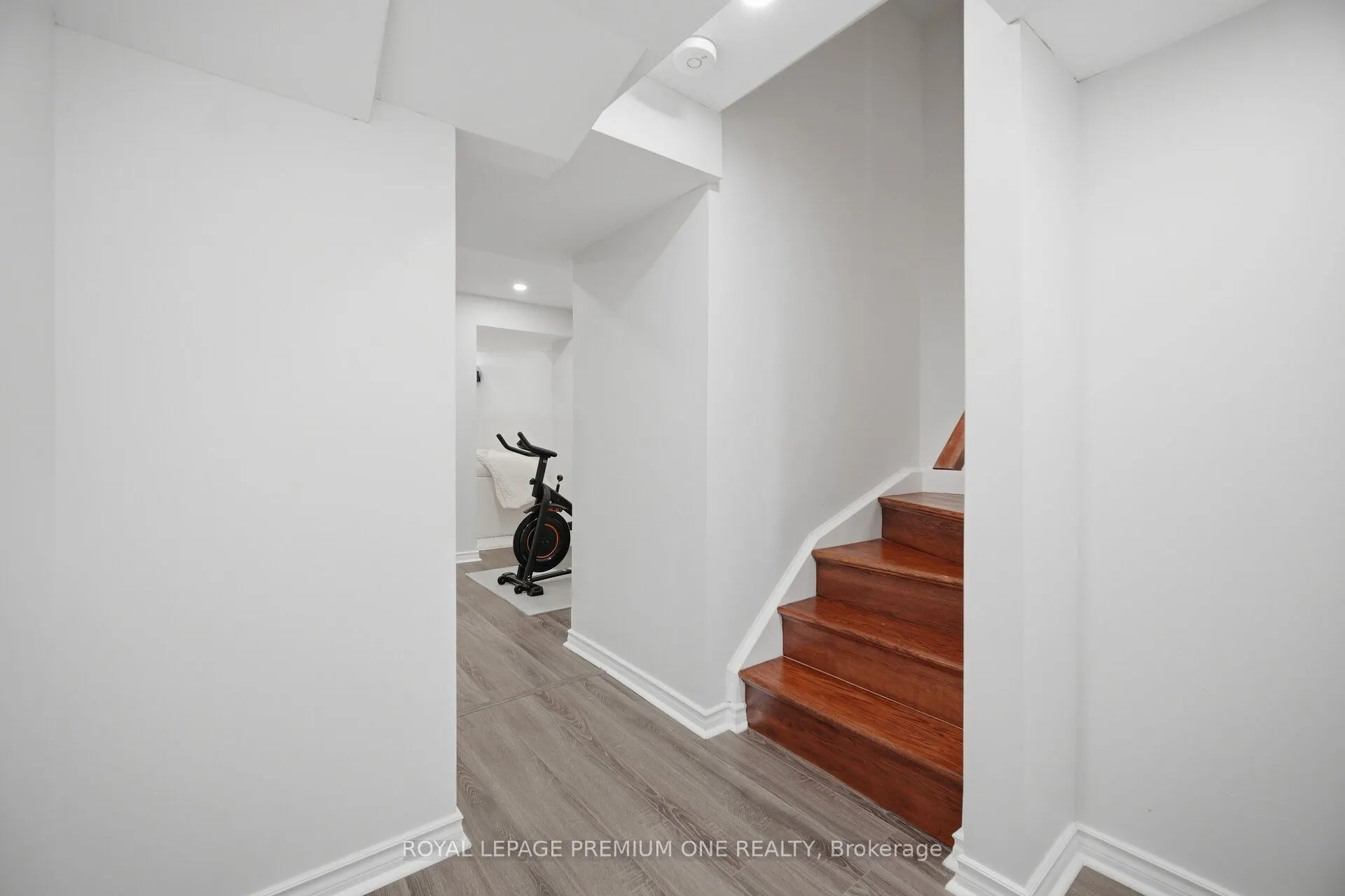 169 Venice Gate Drive