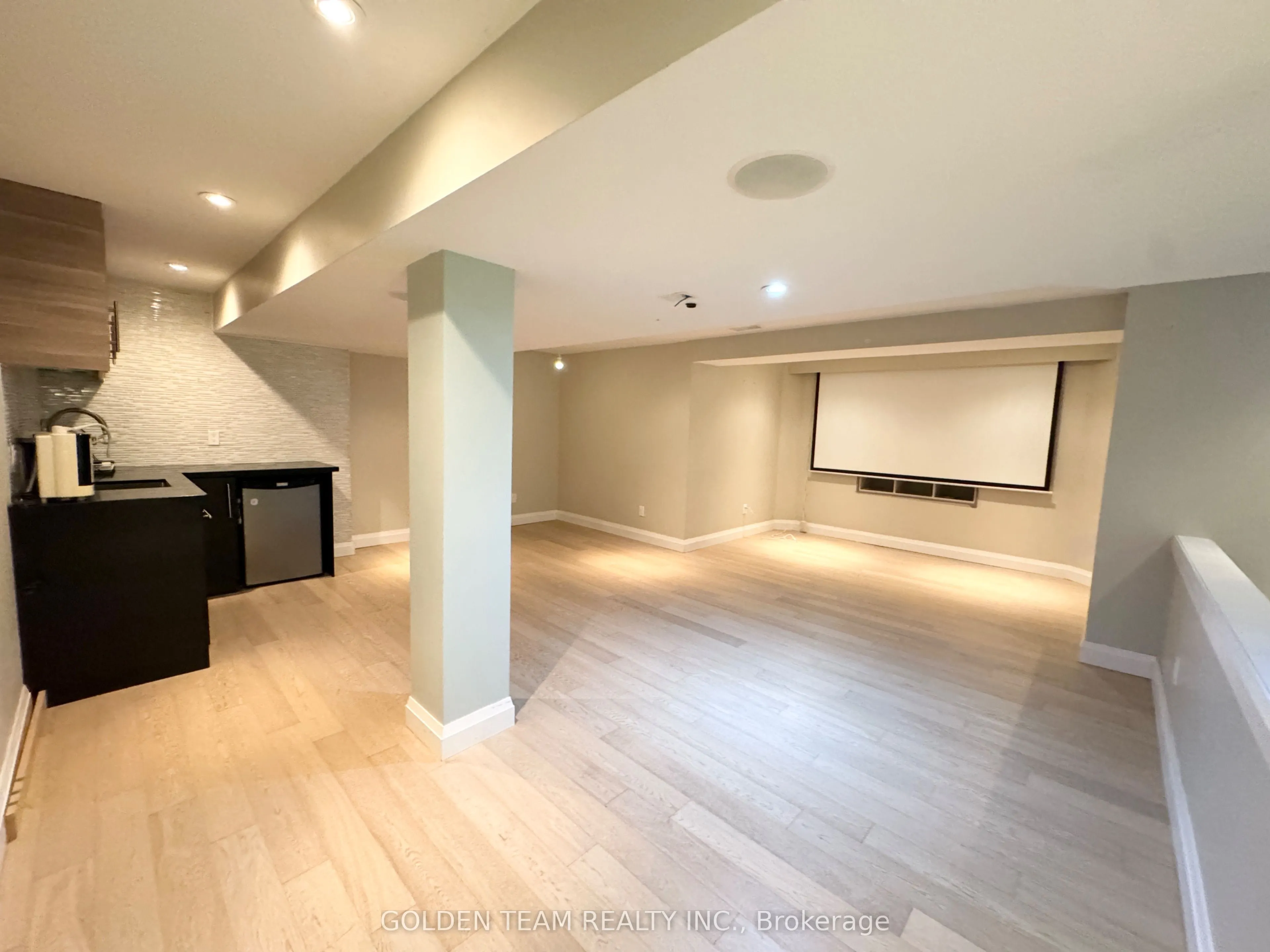 9 Ridgecrest Road